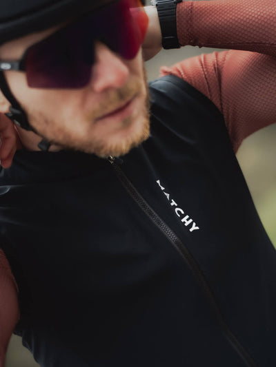 Altitude - black vest