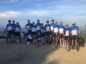 Groupe cycliste équipé du kit Matchy éco-responsable La Brigade