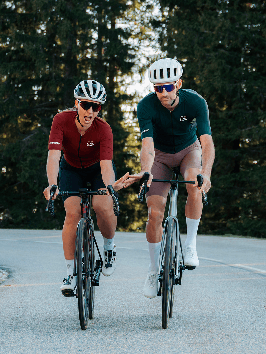<tc>Essential Trikot Unisex - Dunkelrot</tc>