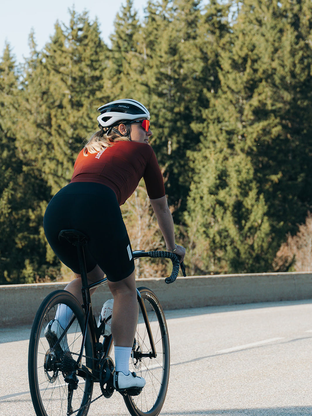 <tc>Essential Trikot Unisex - Dunkelrot</tc>