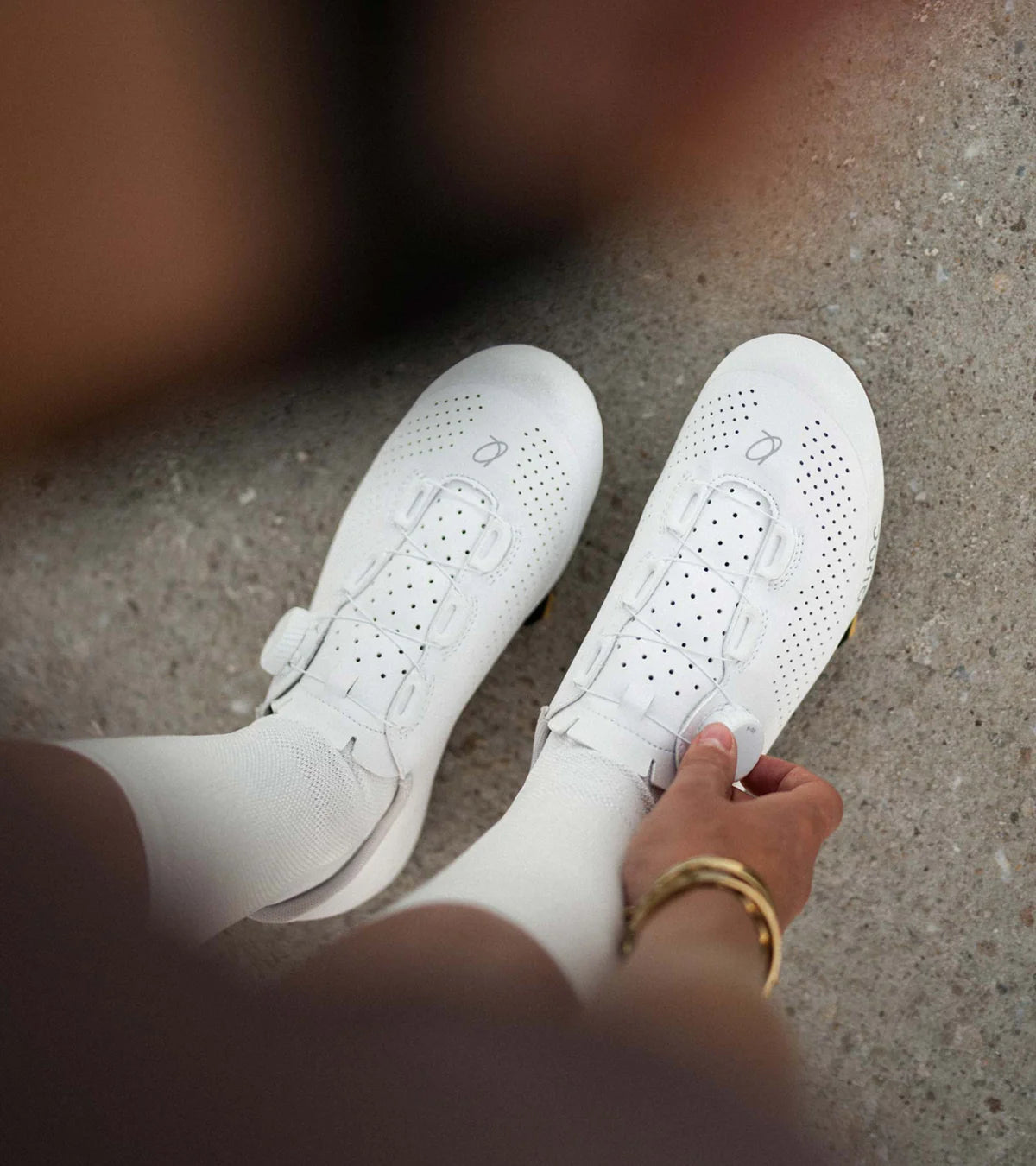 <tc>Quoc - Motion - White</tc>